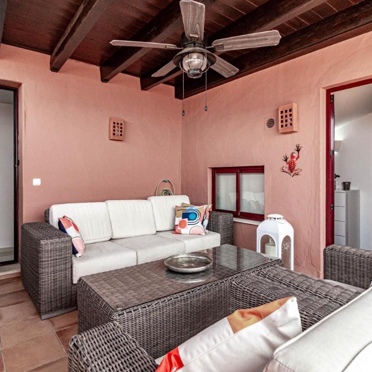 Luxury 3 bed Duplex Penthouse, 3 mins walk to the beach - Three-Bedroom Apartment - 17
