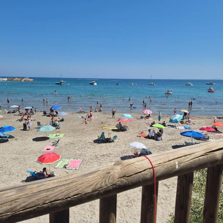 Holiday home in Costa Blanca - 3 bedroom house with pool sleeps 8, close to beach - Casa de 3 dormitorios - 25