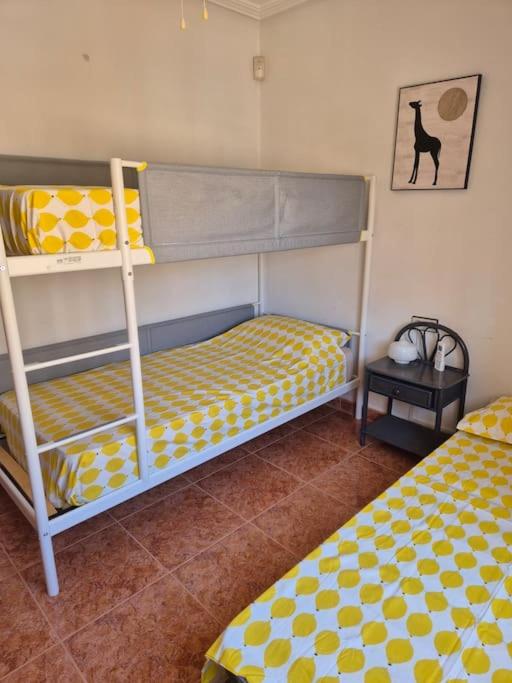 Holiday home in Costa Blanca - 3 bedroom house with pool sleeps 8, close to beach - Casa de 3 dormitorios - 15