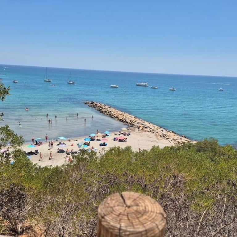 Holiday home in Costa Blanca - 3 bedroom house with pool sleeps 8, close to beach - Casa de 3 dormitorios - 29
