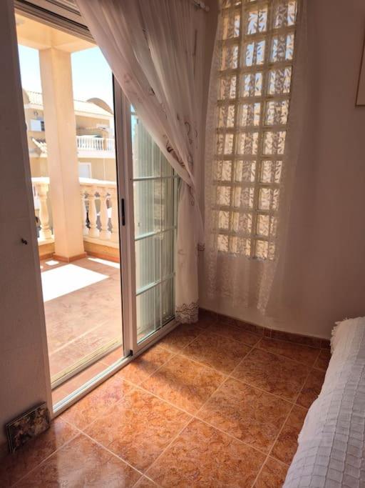 Holiday home in Costa Blanca - 3 bedroom house with pool sleeps 8, close to beach - Casa de 3 dormitorios - 13