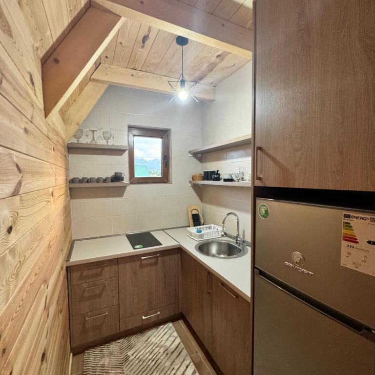 4Seasons Mountain Home 1 - Two-Bedroom House - 12