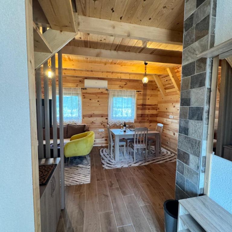 4Seasons Mountain Home 1 - Two-Bedroom House - 13