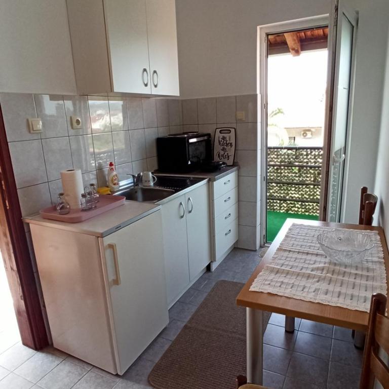 Urban Retreat Dalmatinska - Apartman sa Terasom - 10