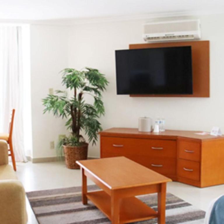 Araiza Palmira Hotel y Centro de Convenciones - Suite Junior - 4