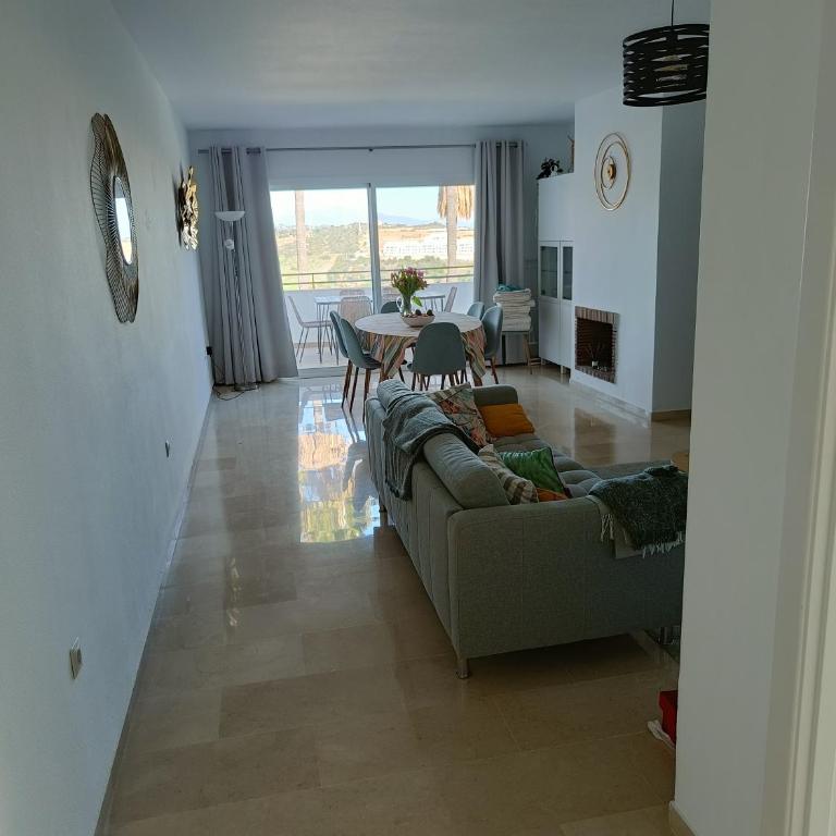 Estepona Golf Apartment - Apartamento de 2 dormitorios - 11