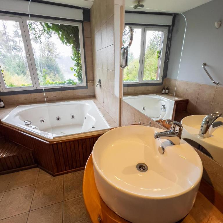 Hostería Puerto Manzano by Visionnaire - Habitación Triple - 1