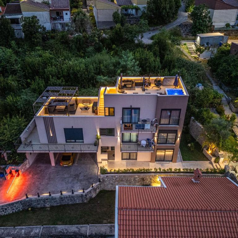 Marea DeLuxe Apartments - Studio with Terrace - 3
