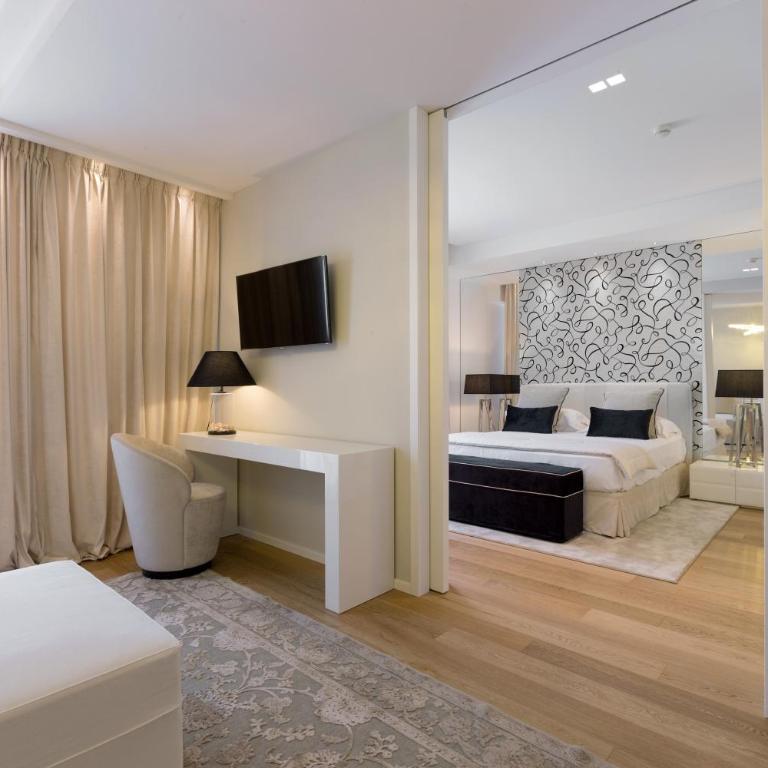 Hotel Lungomare - Suite with Front Sea View - 8