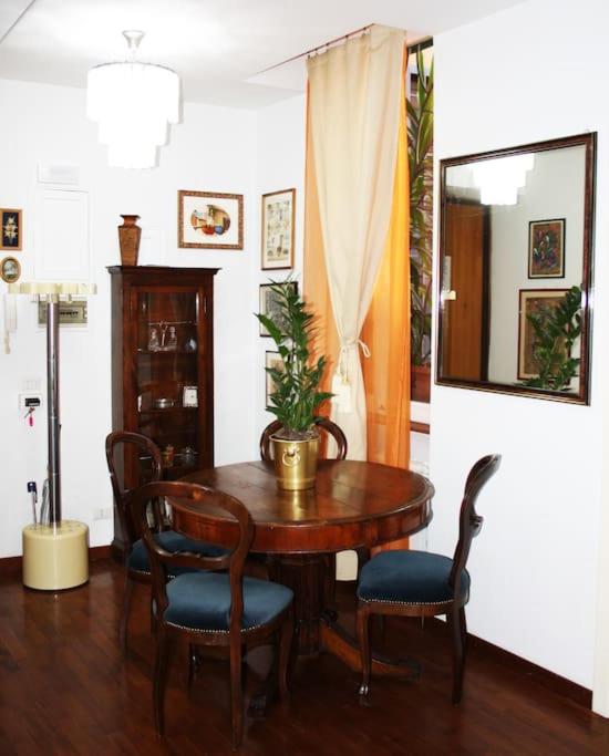 Colosseo Vintage Apartment - Appartamento con 2 Camere da Letto - 17