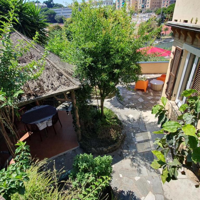 Villa indipendente con giardino - Villa - 4