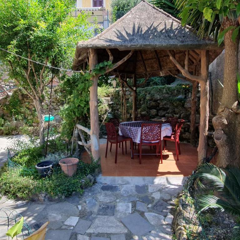 Villa indipendente con giardino - Villa - 6