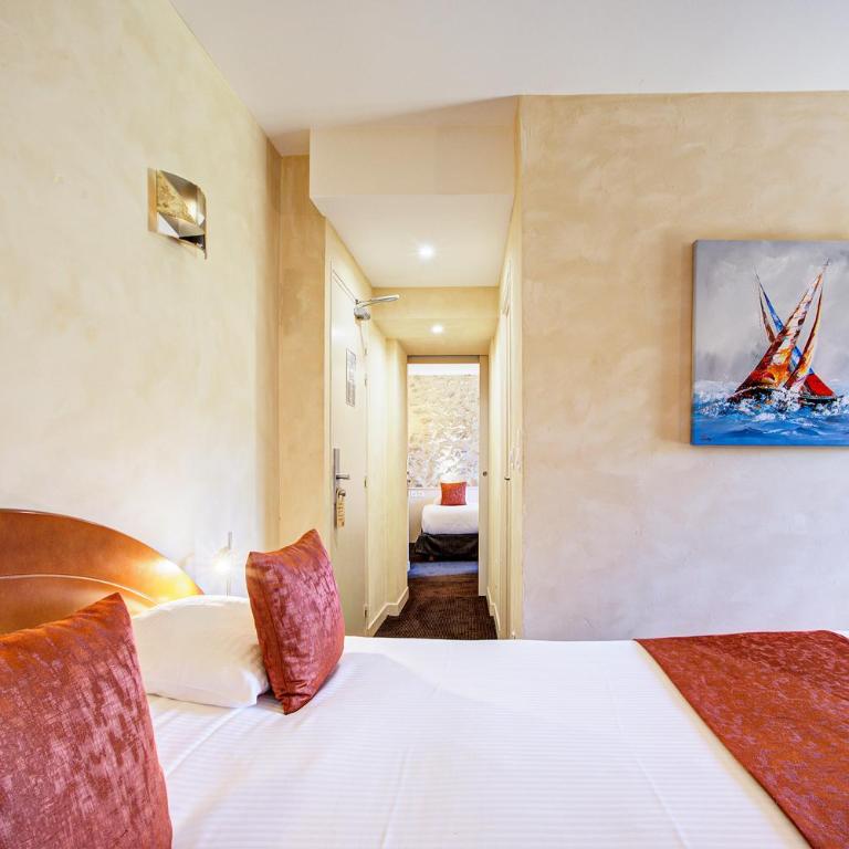 Auberge Du Roua - Chambre Familiale (2 Adultes + 2 Enfants) - 9