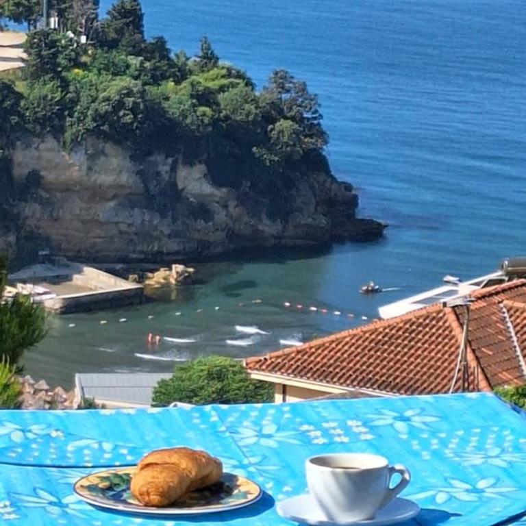 3 Bedroom Apartment Ulcinj - Three-Bedroom Apartment - 1