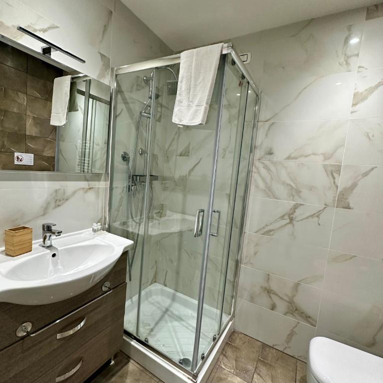 A Durmì Suite - Deluxe Double Room with Balcony - 12
