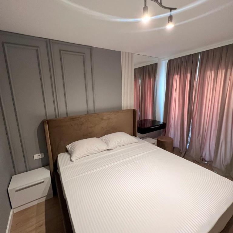 Donna - One-Bedroom Apartment - 3