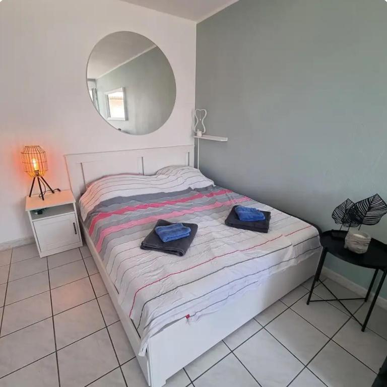Gemütliches Studio, Pool, Parkplatz. Ohne Vis-a-vis. - Apartamento de 1 dormitorio - 9