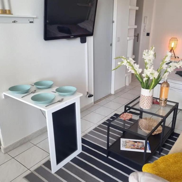 Gemütliches Studio, Pool, Parkplatz. Ohne Vis-a-vis. - Apartamento de 1 dormitorio - 7