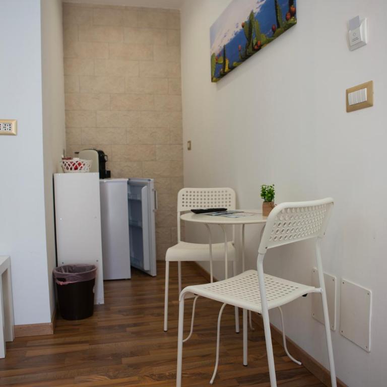 I VACANZIERI - Camera Deluxe (2 Adulti + 1 Bambino) - 4