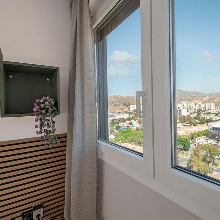 Urban Jungle in Malaga Center, 18th Floor, Rooftop pool, Free Parking - Apartamento de 3 dormitorios - 21