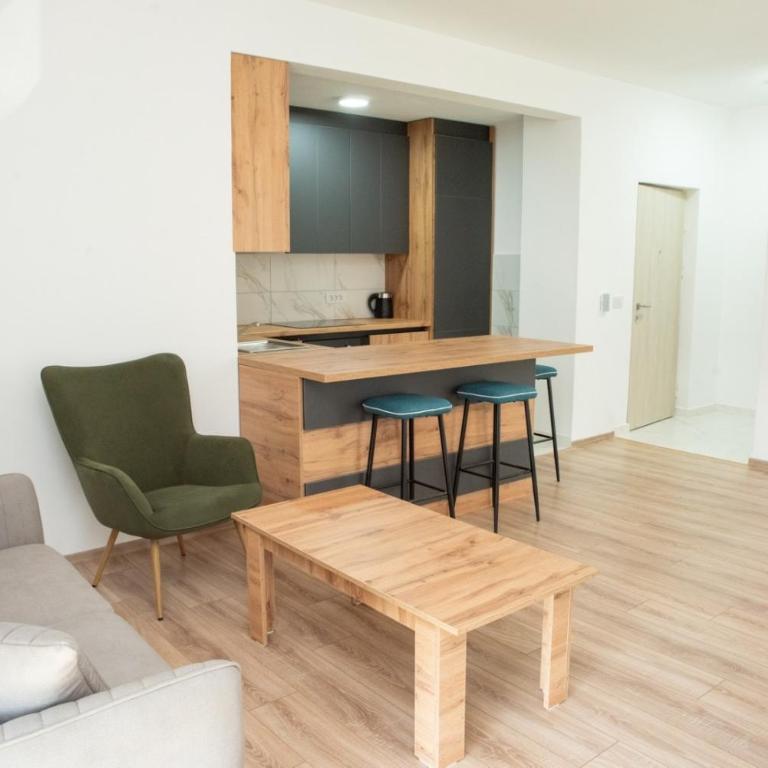 Suri Apartments - Two-Bedroom Apartment - 2