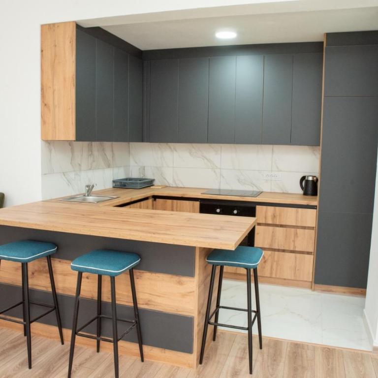 Suri Apartments - Two-Bedroom Apartment - 1