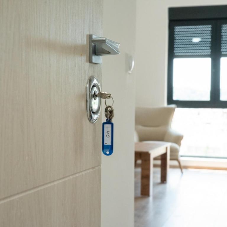 Suri Apartments - One-Bedroom Apartment - 11