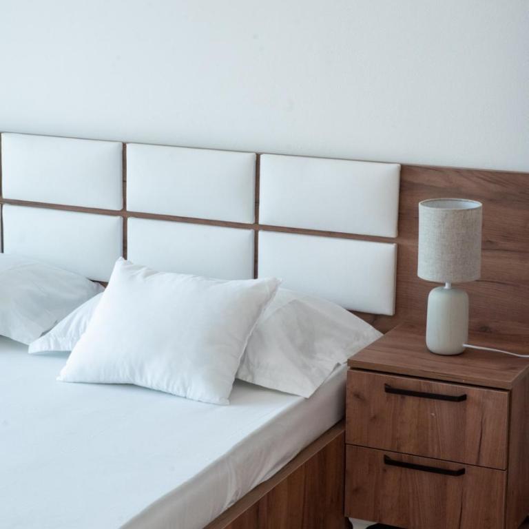 Suri Apartments - One-Bedroom Apartment - 7