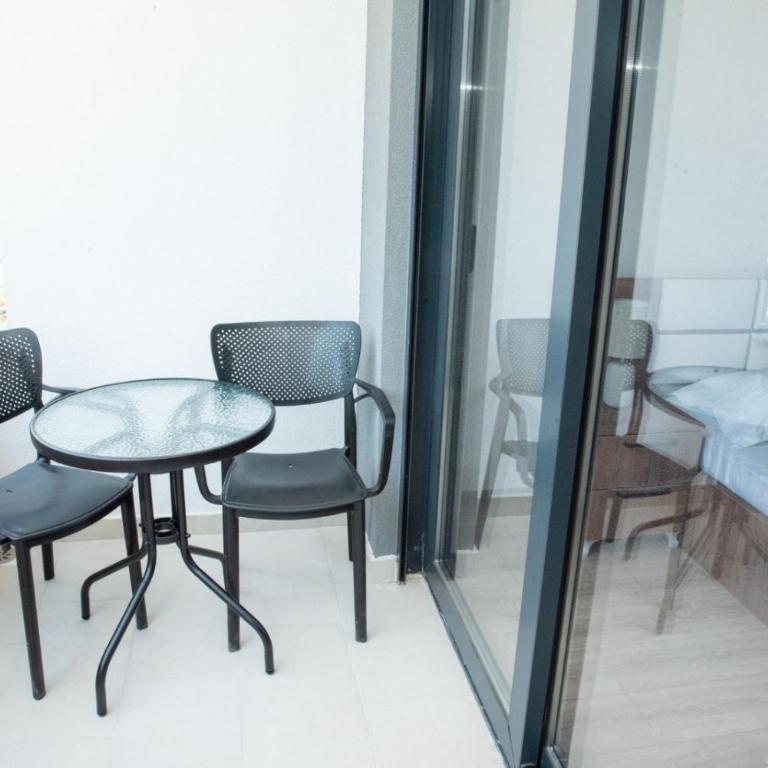 Suri Apartments - Superior One-Bedroom Apartment - 3