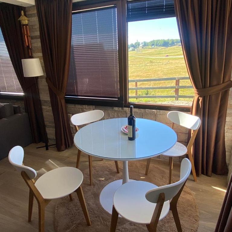 Wolf pit - One-Bedroom Apartment - 4