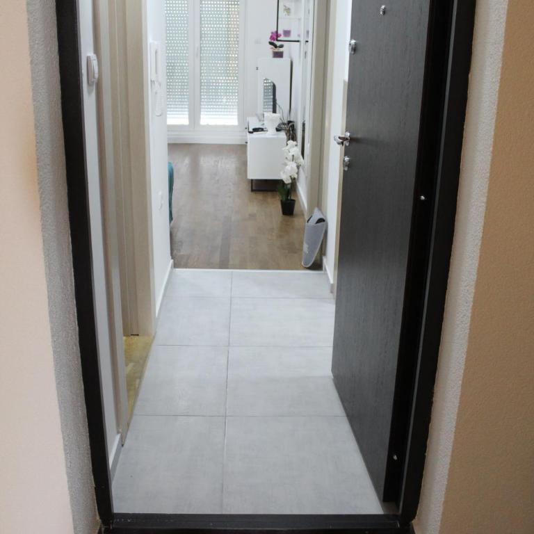 Zara Lux Panorama - One-Bedroom Apartment - 24