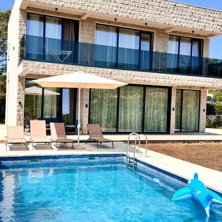 Villa LuceSole Budva - Vila sa 4 Spavaće Sobe i Sopstvenim Bazenom - 14