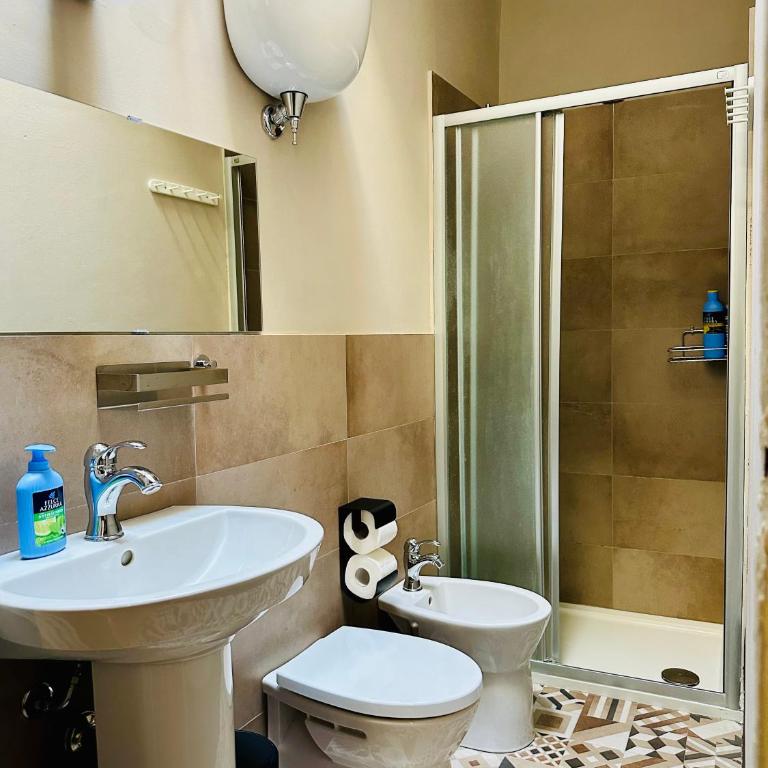 Domus An- Two Bedrooms Apartment -Antique and Historical Home - Two-Bedroom Apartment - 16