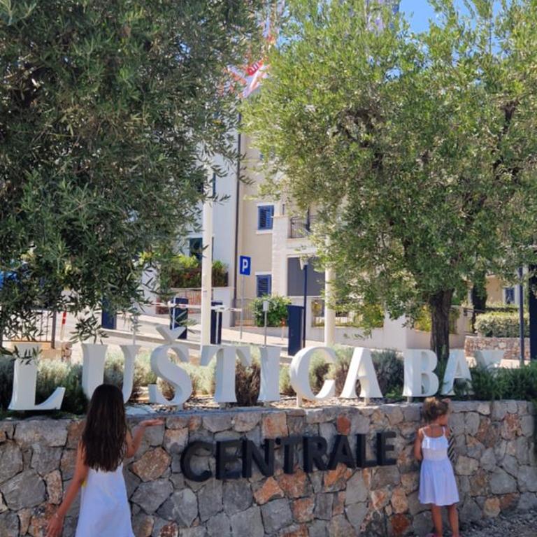 Nana & Nona Luštica Bay - One-Bedroom Apartment - 37