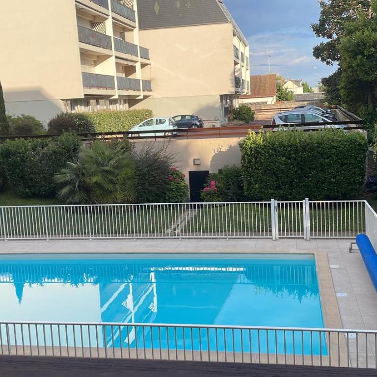 Résidence Piscine LE GRAND LARGE - Appartement - Vue sur Piscine - 7