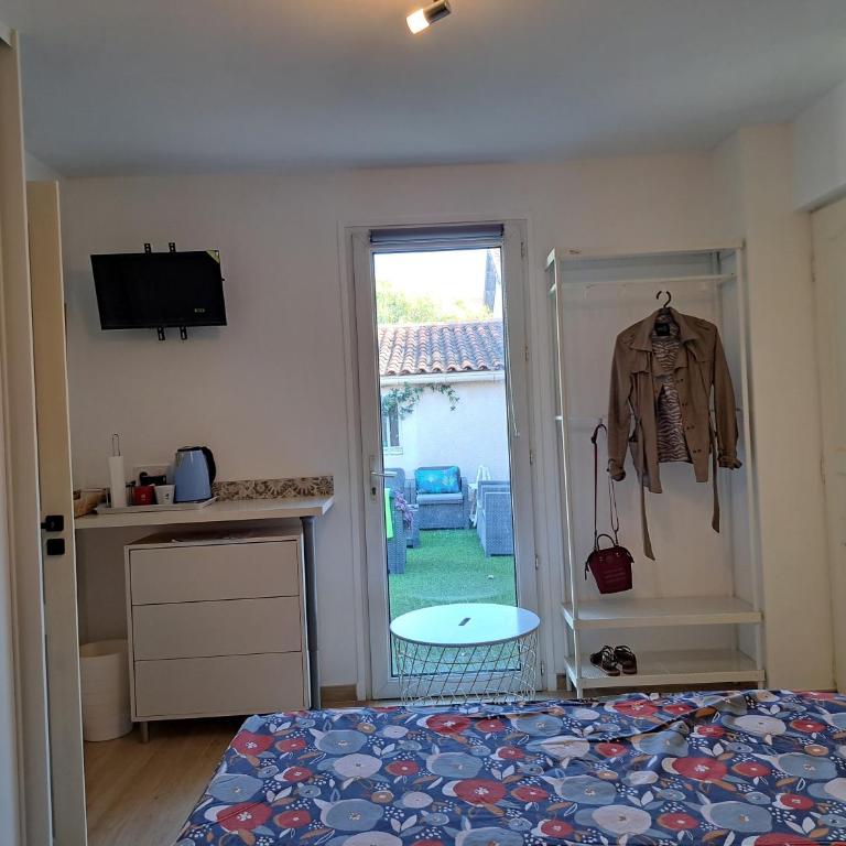 Chez J-JM - Chambre Double avec Salle de Bains Privative - 4
