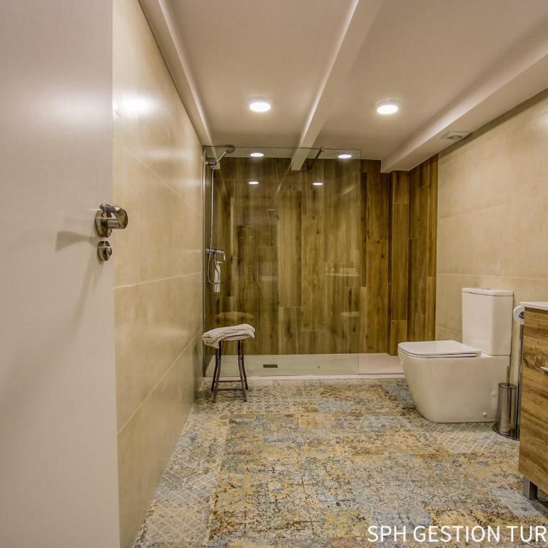 Adri Home centro ciudad con garaje privado - Two-Bedroom Apartment - 65