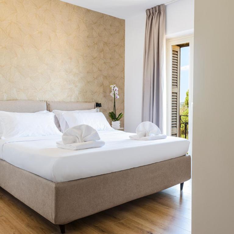 Elysium Suites Colosseo - Superior Double Room with Colosseum View - 3
