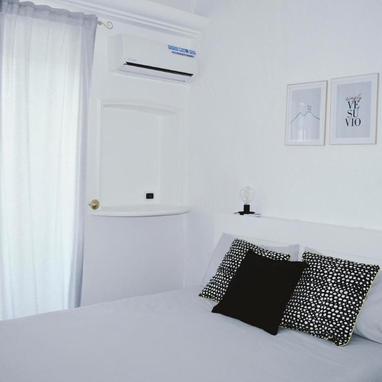 Civico Vesuvio B&B - Four-Bedroom Deluxe Apartment - 11