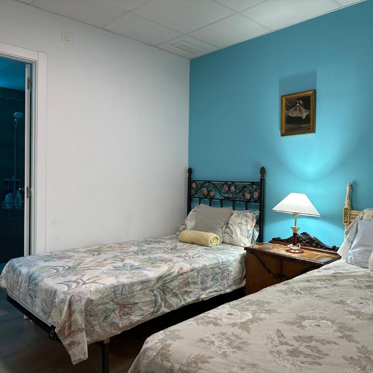 Mirador 5 del Mercado Central - habitacion con baño privado en el centro de la Ciudad Vella - Double Room with Private Bathroom - 10