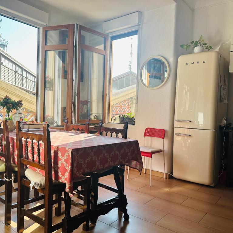 Mirador 5 del Mercado Central - habitacion con baño privado en el centro de la Ciudad Vella - Double Room with Private Bathroom - 32