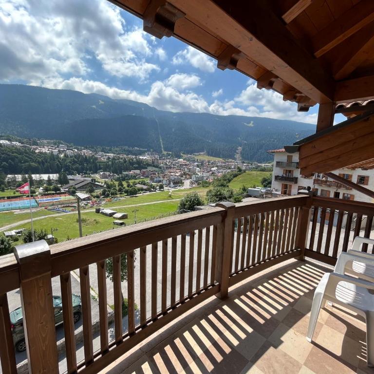 Casa Miramonti 1 - Three-Bedroom Apartment with Mountain View - 8