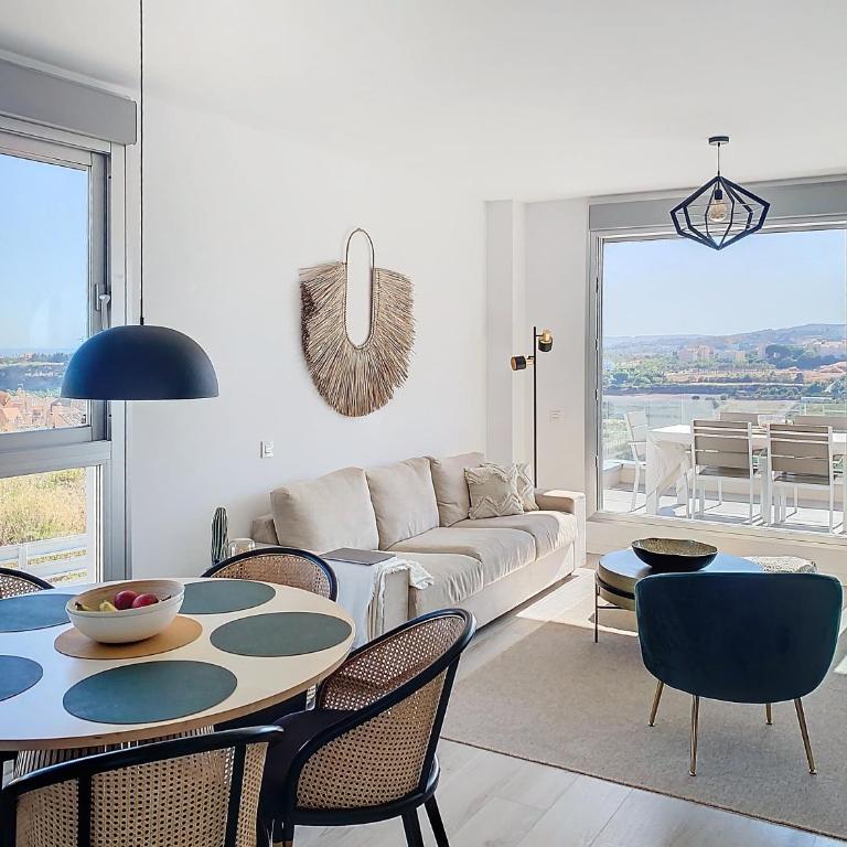 Oceana Views - Newly built 3 bedrooms apartment - NEW GOLDEN MILE - Three-Bedroom Apartment - 3