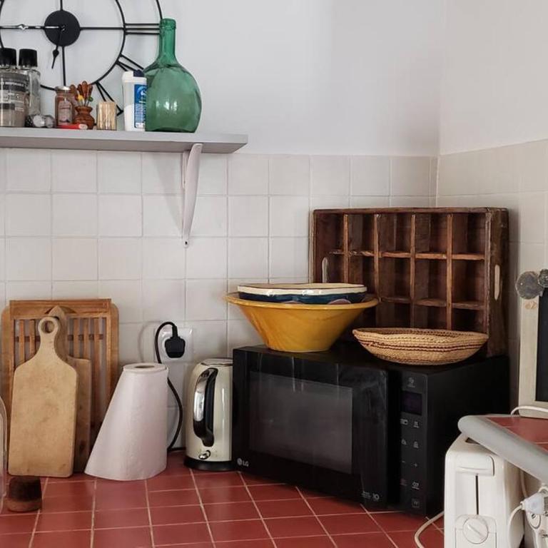 Maison Vigneronne de caractère du XIX plein centre - Three-Bedroom House - 20
