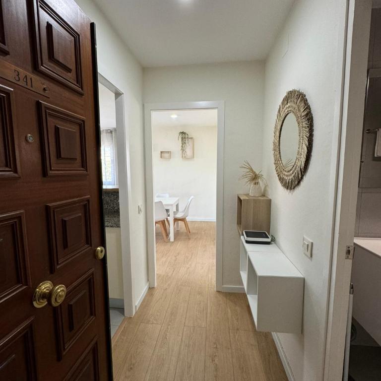 M10 Salou apartaments - Two-Bedroom Apartment with Terrace - 23