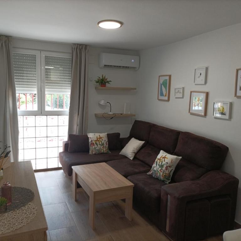 ACOGEDOR APARTAMENTO JUNTO PALACIO CONGRESOS - Two-Bedroom Apartment - 8