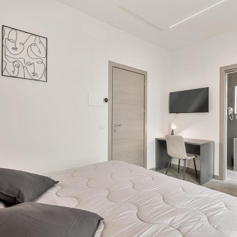 Home 501 Guest House - La Spezia - Camera Matrimoniale con Balcone - 12
