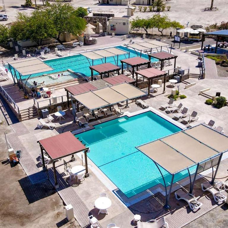 2 bed/2bath - family vacation home in beach resort - Casa - 24