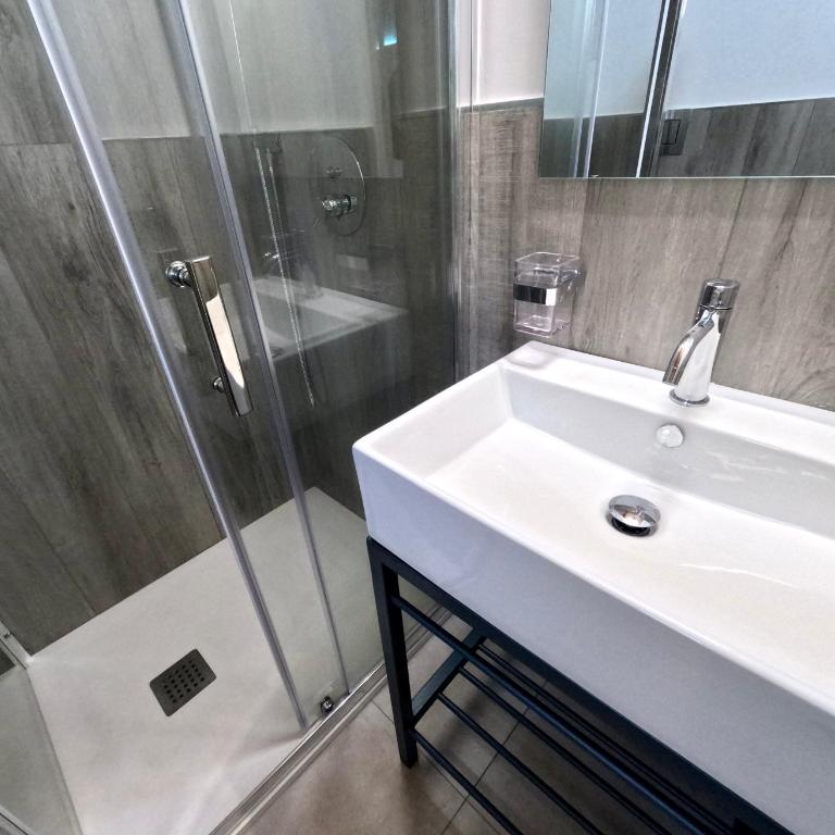 Casa sul Mare - Camera Quadrupla con Bagno Privato - 2