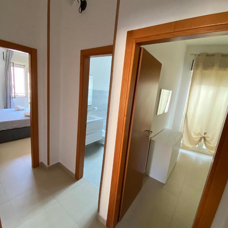 La dimora di Damone & Finzia - Two-Bedroom Family Apartment - 8